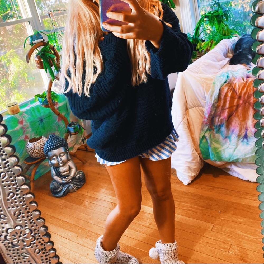SOLD ON IG💖Black Luna EOversized Thick Sweater🍂 - Picture 6 of 12